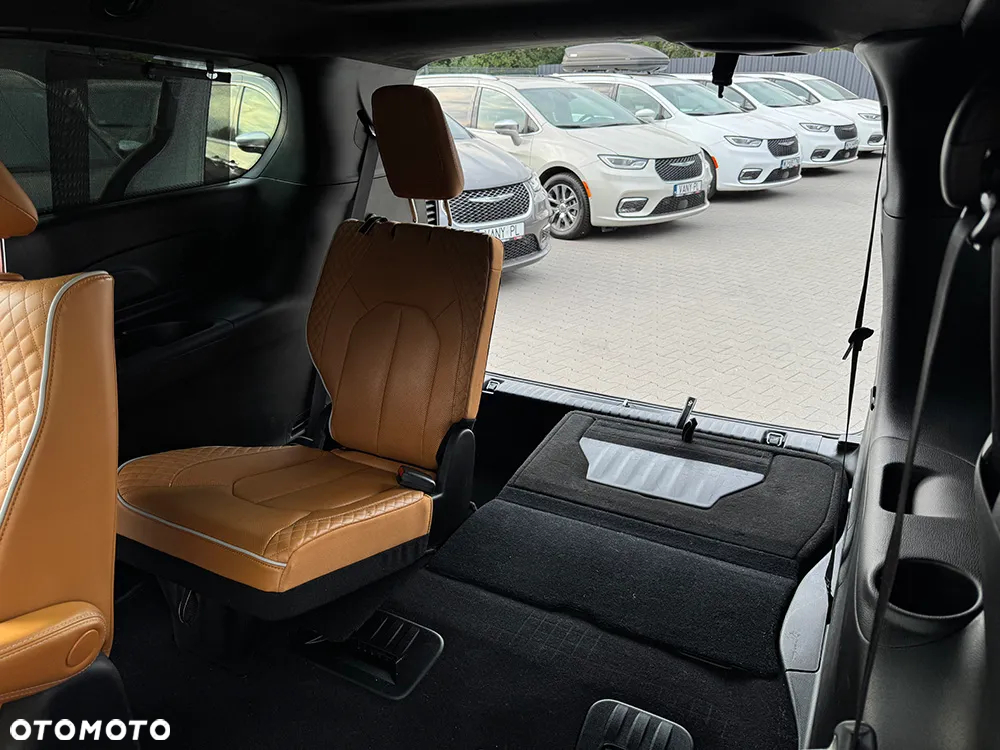 Chrysler Pacifica Pinnacle eHybrid 2023