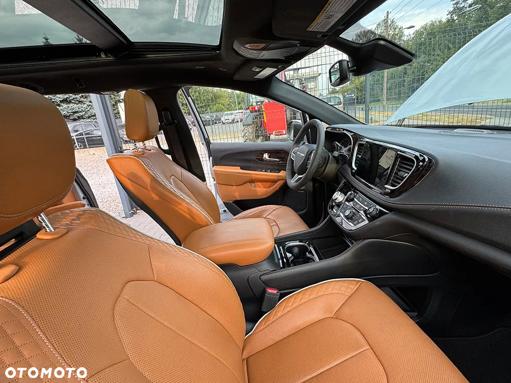 Chrysler Pacifica Pinnacle eHybrid 2023
